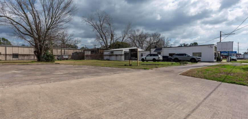 2107 N Main Street, Pearland, TX 77581