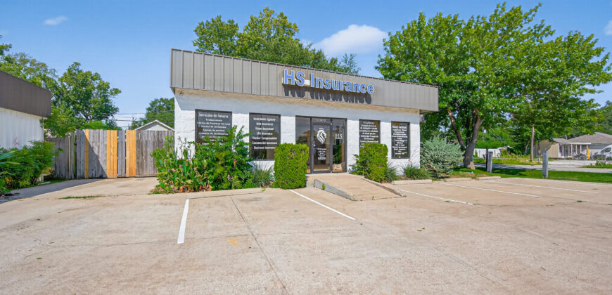 Mixed-Use Property | 3 Combined Lots with Residential & Commercial Spaces