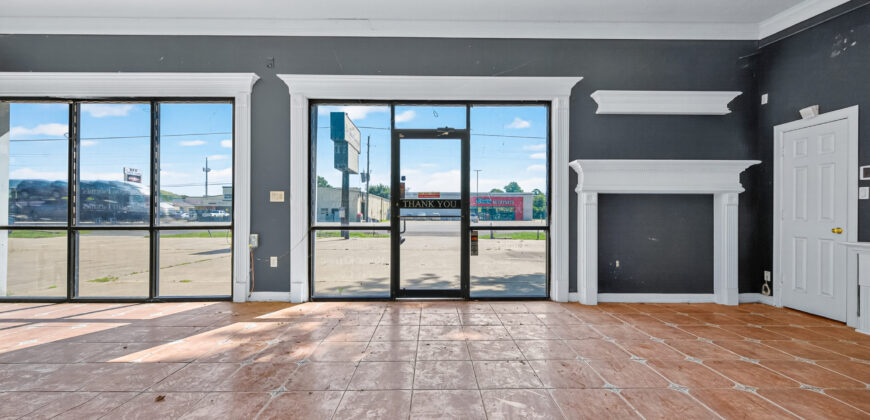 Mixed-Use Property | 3 Combined Lots with Residential & Commercial Spaces