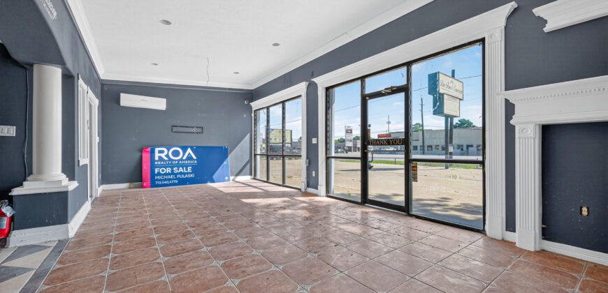 Mixed-Use Property | 3 Combined Lots with Residential & Commercial Spaces