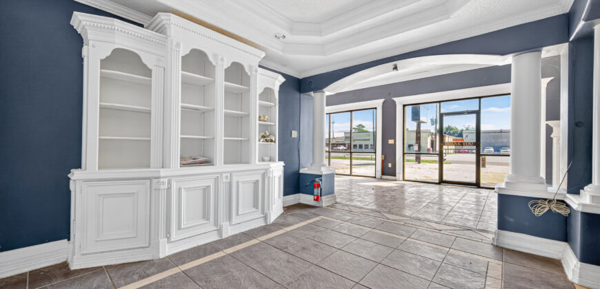 Mixed-Use Property | 3 Combined Lots with Residential & Commercial Spaces