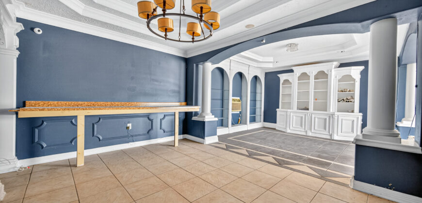 Mixed-Use Property | 3 Combined Lots with Residential & Commercial Spaces