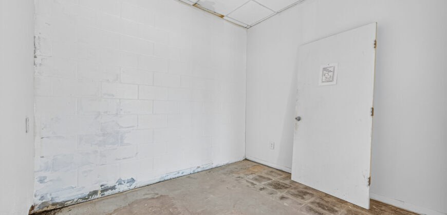 Mixed-Use Property | 3 Combined Lots with Residential & Commercial Spaces