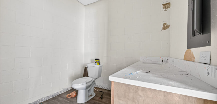 Mixed-Use Property | 3 Combined Lots with Residential & Commercial Spaces