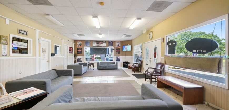 High-Visibility Retail Asset –  Pasadena