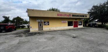 High-Visibility Retail Asset –  Pasadena