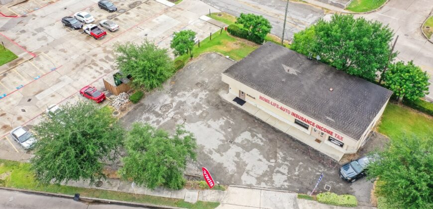 High-Visibility Retail Asset –  Pasadena